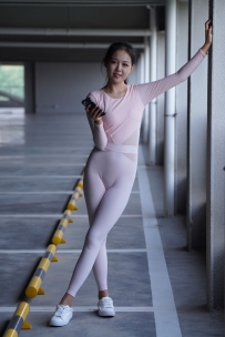 【精选街拍】Vol.3754 kaine模拍作品 - 奶油梅梅卷 [330P+2V-14.3GB]